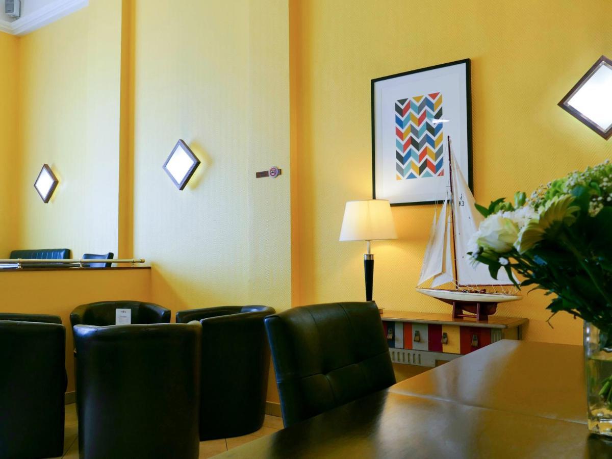 Hotel Berlioz Euroairport Basel - Mulhouse - Freiburg Saint-Louis  Bagian luar foto