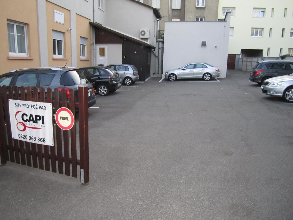 Hotel Berlioz Euroairport Basel - Mulhouse - Freiburg Saint-Louis  Bagian luar foto